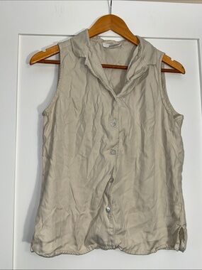 August silk Sleeveless Button-Down Lightweight capsule Beige 100% silk sz Small